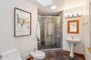 1690 NW City View Dr, Bend, OR 97703 - Photo 27