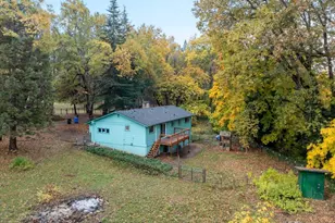 1153 Wards Creek Rd, Rogue River, OR 97537 - Photo 27