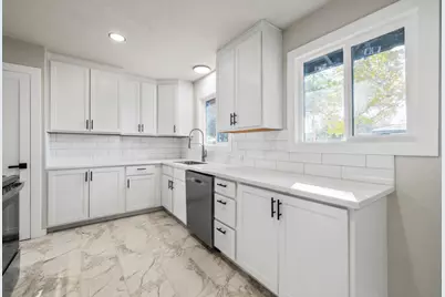 2528 Radcliffe Avenue, Klamath Falls, OR 97601 - Photo 15