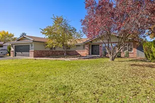 3830 La Marada Way, Klamath Falls, OR 97603 - Photo 3