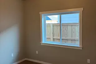 3731 Ford Dr, Medford, OR 97504 - Photo 9