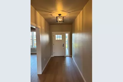 3731 Ford Drive, Medford, OR 97504 - Photo 5