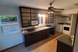 131 Hamilton Heights Ln, Glendale, OR 97442 - Photo 7