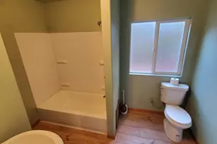 131 Hamilton Heights Ln, Glendale, OR 97442 - Photo 13