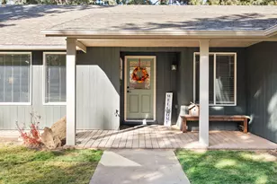 19276 Kiowa Rd, Bend, OR 97702 - Photo 3