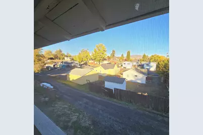 1335 Lakeview Avenue, Klamath Falls, OR 97601 - Photo 27