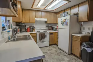 1762 SW Allen Creek Rd, Grants Pass, OR 97527 - Photo 7