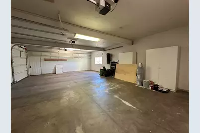 10712 Kestrel Road, Klamath Falls, OR 97601 - Photo 17