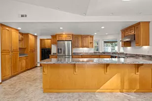 11990 Artlin Rd, Grants Pass, OR 97526 - Photo 7