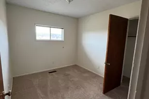 630 NE Bean Dr, Madras, OR 97741 - Photo 5