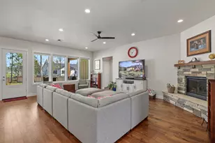 199 Black Oak Dr, Grants Pass, OR 97527 - Photo 9