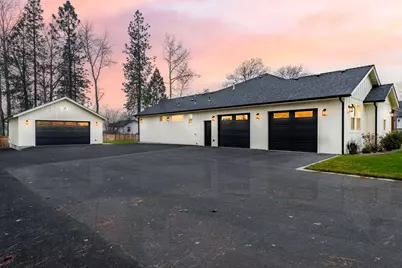 199 Black Oak Drive, Grants Pass, OR 97527 - Photo 3