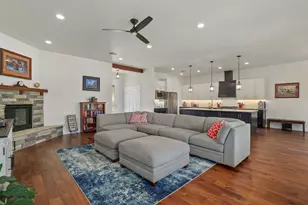 199 Black Oak Dr, Grants Pass, OR 97527 - Photo 13