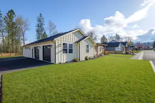 199 Black Oak Dr, Grants Pass, OR 97527 - Photo 47