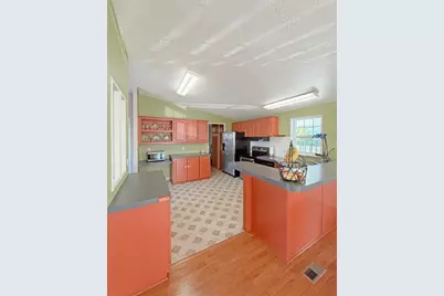 1570 S Peach Street #106, Medford, OR 97501 - Photo 7