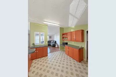 1570 S Peach Street #106, Medford, OR 97501 - Photo 9