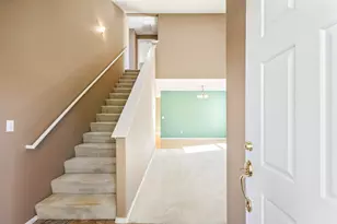 2056 NW 19th Pl, Redmond, OR 97756 - Photo 3