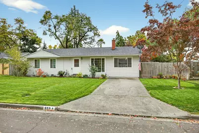 659 Herman Avenue, Medford, OR 97501 - Photo 5