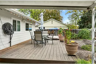 659 Herman Avenue, Medford, OR 97501 - Photo 9