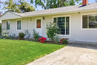 659 Herman Avenue, Medford, OR 97501 - Photo 1