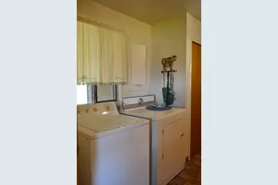 6181 Lower River Road, Grants Pass, OR 97526 - Photo 11