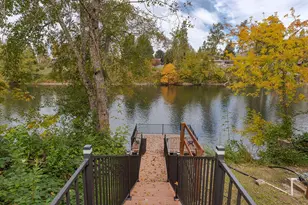 2250 Rogue River Hwy, Grants Pass, OR 97527 - Photo 73