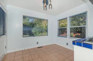 2250 Rogue River Hwy, Grants Pass, OR 97527 - Photo 25