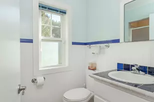 2250 Rogue River Hwy, Grants Pass, OR 97527 - Photo 35