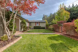 2250 Rogue River Hwy, Grants Pass, OR 97527 - Photo 9