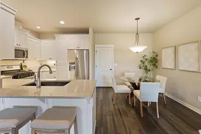 20751 NE Boulderfield Avenue, Bend, OR 97701 - Photo 5