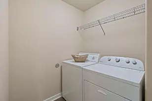 20751 NE Boulderfield Ave, Bend, OR 97701 - Photo 17