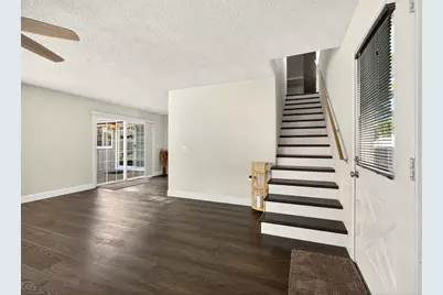 1977 Fairlane Drive, Medford, OR 97501 - Photo 33