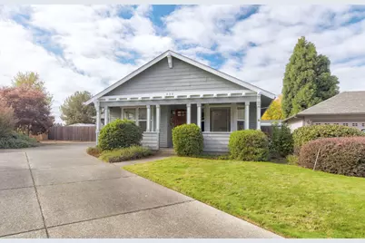 930 Schaefers Lane, Grants Pass, OR 97526 - Photo 3