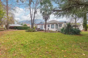 1213 E Park St, Grants Pass, OR 97527 - Photo 3