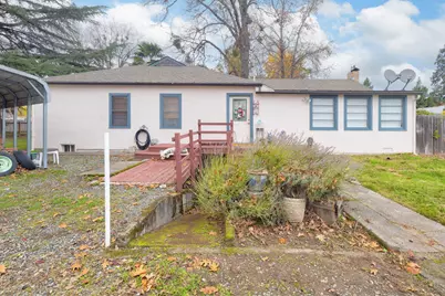 1213 E Park Street, Grants Pass, OR 97527 - Photo 3