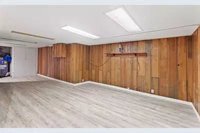 1213 E Park Street, Grants Pass, OR 97527 - Photo 11