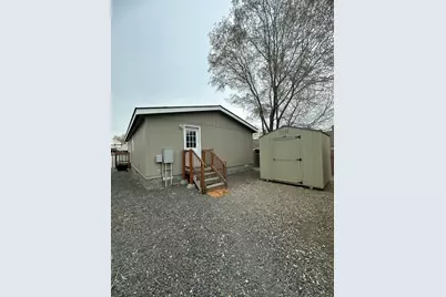 397 SE 6th Street, Madras, OR 97741 - Photo 3