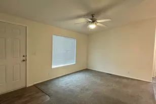 397 SE 6th St, Madras, OR 97741 - Photo 7