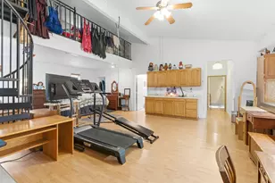 827 Summit Loop, Grants Pass, OR 97527 - Photo 29