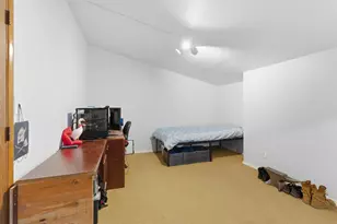 827 Summit Loop, Grants Pass, OR 97527 - Photo 41