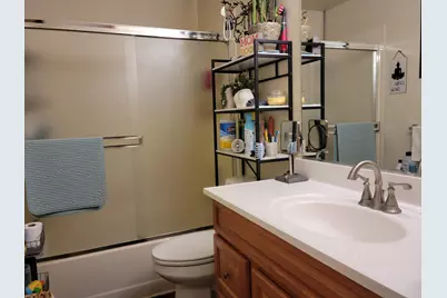 1523 NW Thompson Way, Grants Pass, OR 97526 - Photo 17