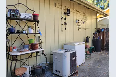 1523 NW Thompson Way, Grants Pass, OR 97526 - Photo 31