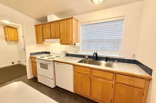 310 Jefferson St, Klamath Falls, OR 97601 - Photo 9