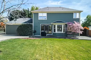 3487 Greystone Ct, Medford, OR 97504 - Photo 5
