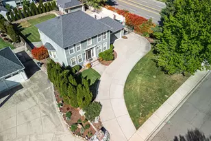 3487 Greystone Ct, Medford, OR 97504 - Photo 11