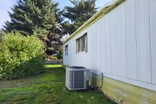 6901 Old Stage Rd, Central Point, OR 97502 - Photo 21