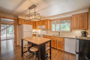 57008 Antelope Ln, Sunriver, OR 97707 - Photo 5
