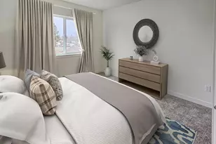 2359 SW 24th St, Redmond, OR 97756 - Photo 9