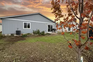 7929 Jacqueline Way, White City, OR 97503 - Photo 13