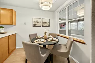 920 Mountain Meadows Cir, Ashland, OR 97520 - Photo 7